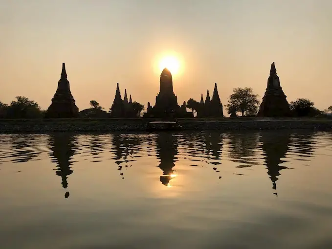 ล่องเรือไหว้พระ - วัดไชยวัฒนาราม